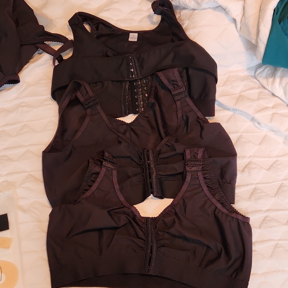 2 - Xl & 1-  2xl isavela after surgery compression bras